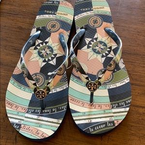 TORY BURCH FLIP FLOPS size 8 NWT